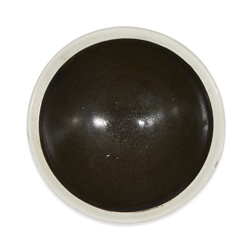Lot 39 - A Cizhou type black glazed bowl with white rim