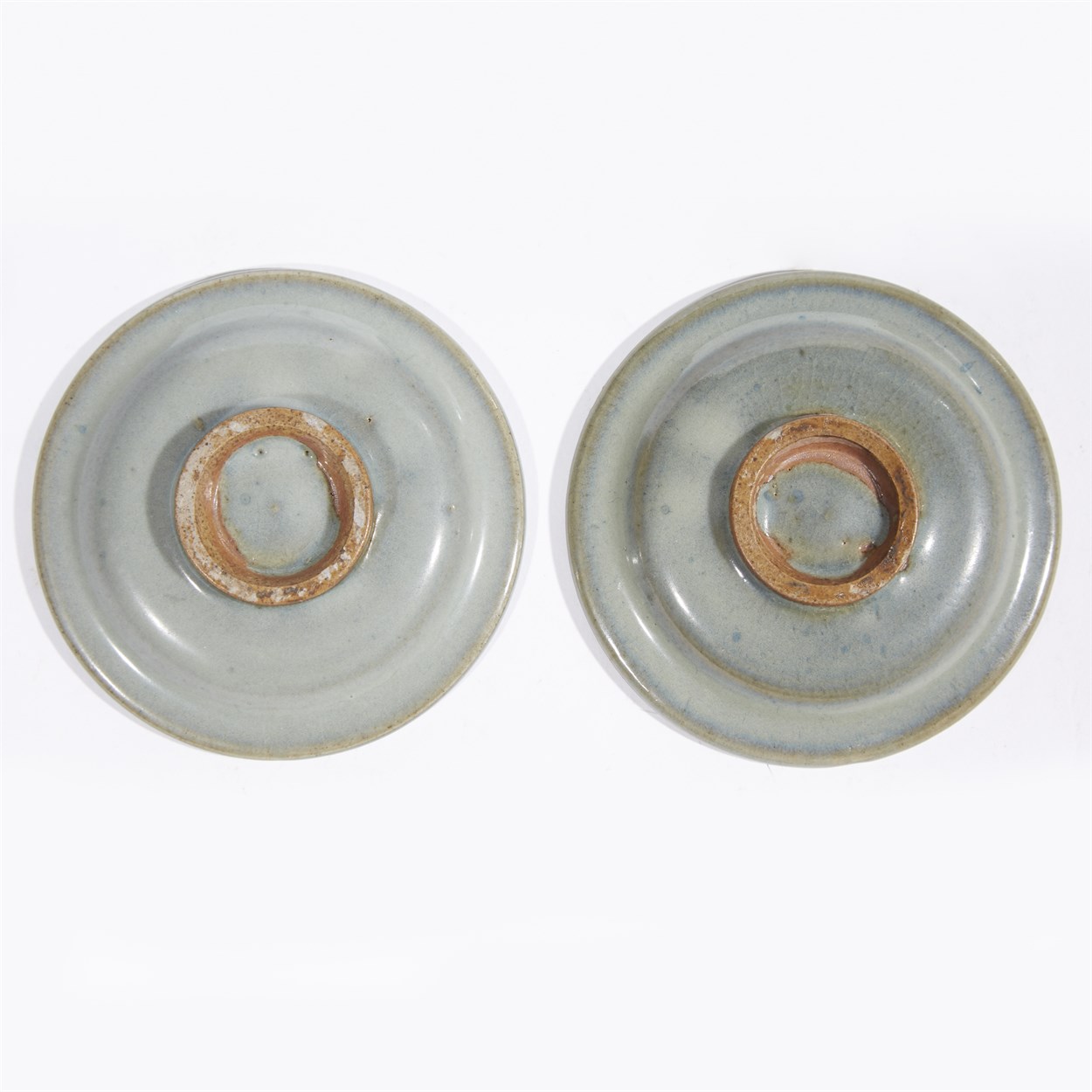 Lot 52 - A pair of small Junyao saucer dishes
