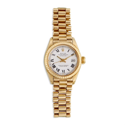 Lot 160 - A lady's eighteen karat gold automatic bracelet watch with date, Rolex