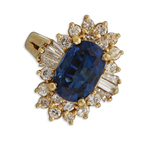 Lot 146 - A sapphire and diamond cocktail ring