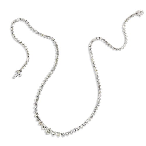 Lot 124 - A diamond and eighteen karat white gold rivière necklace
