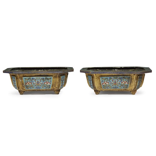 Lot 86 - A pair of Chinese cloisonné octagonal jardinieres