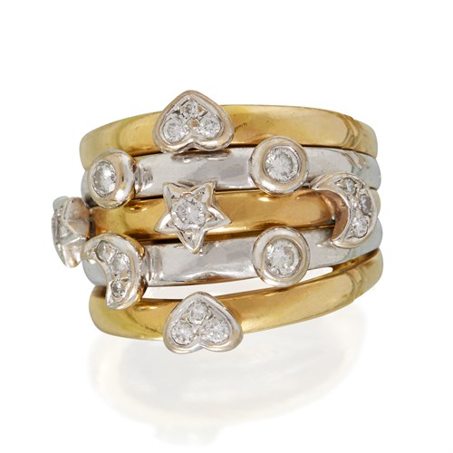 Lot 41 - A diamond and two-tone eighteen karat gold ring