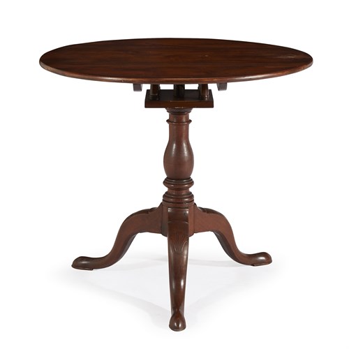 Lot 22 - A Queen Anne mahogany tilt-top tea table