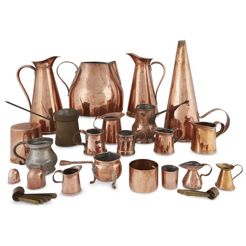 Lot 75 - Group of 30 copper and brass measures and vessels