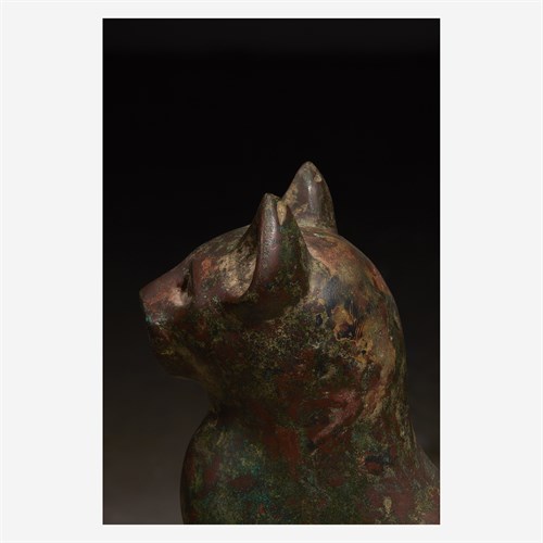 Lot 3 - An Egyptian bronze figure of a seated cat