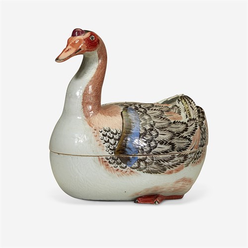 Lot 29 - A rare Chinese export porcelain tureen in the form of a goose