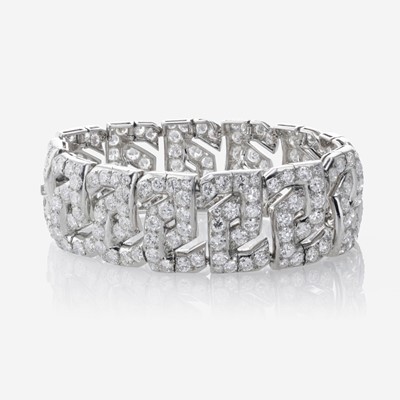 Lot 61 - A Diamond and Platinum Bracelet