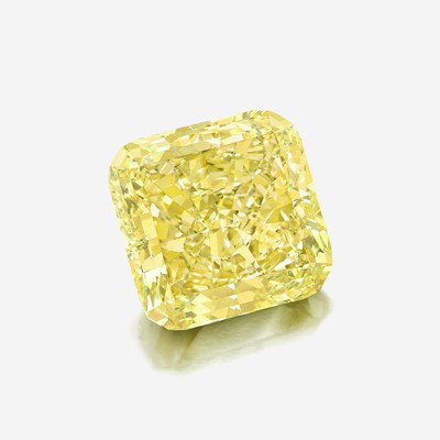 Lot 160 - An impressive fancy light yellow diamond ring