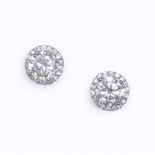 Lot 87 - A pair of diamond and eighteen karat white gold earrings