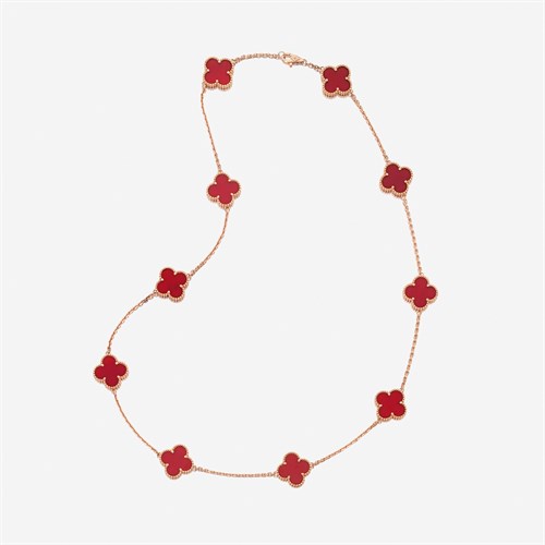 Lot 92 - A carnelian and eighteen karat rose gold necklace