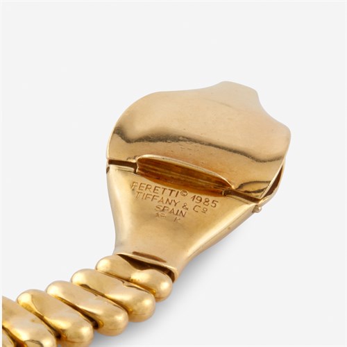 Lot 95 - An eighteen karat gold necklace, Tiffany & Co.