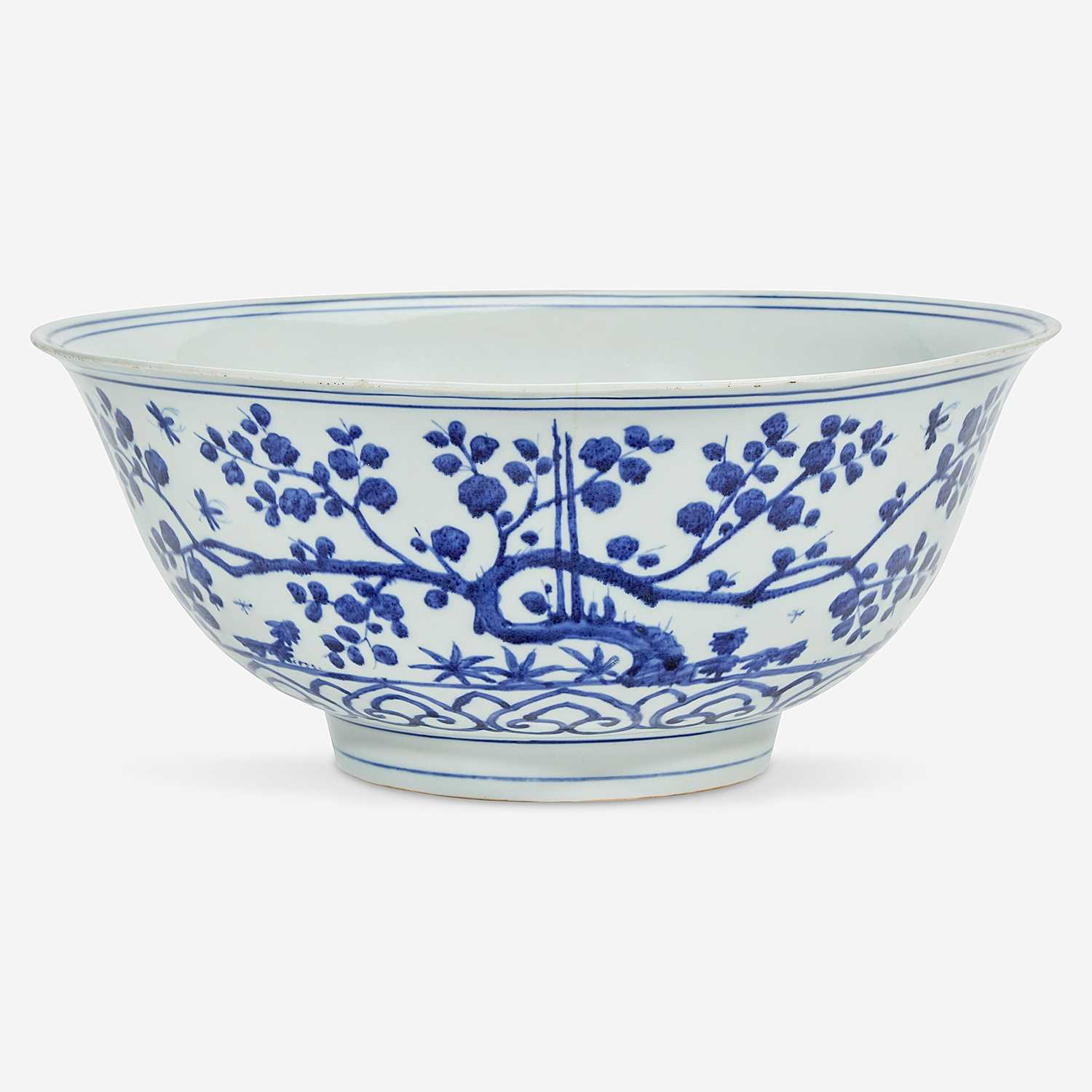 Lot 1 - A Chinese blue and white porcelain large bowl