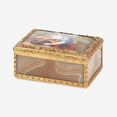 Lot 201 - A Continental Gold-Mounted Agate and Enameled Snuff Box