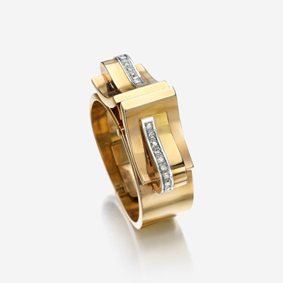 Lot 21 - An eighteen karat rose gold and diamond bangle bracelet/clips