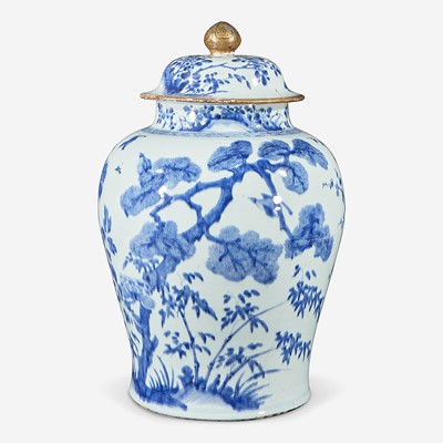 Lot 55 - A Chinese blue and white porcelain large jar & cover