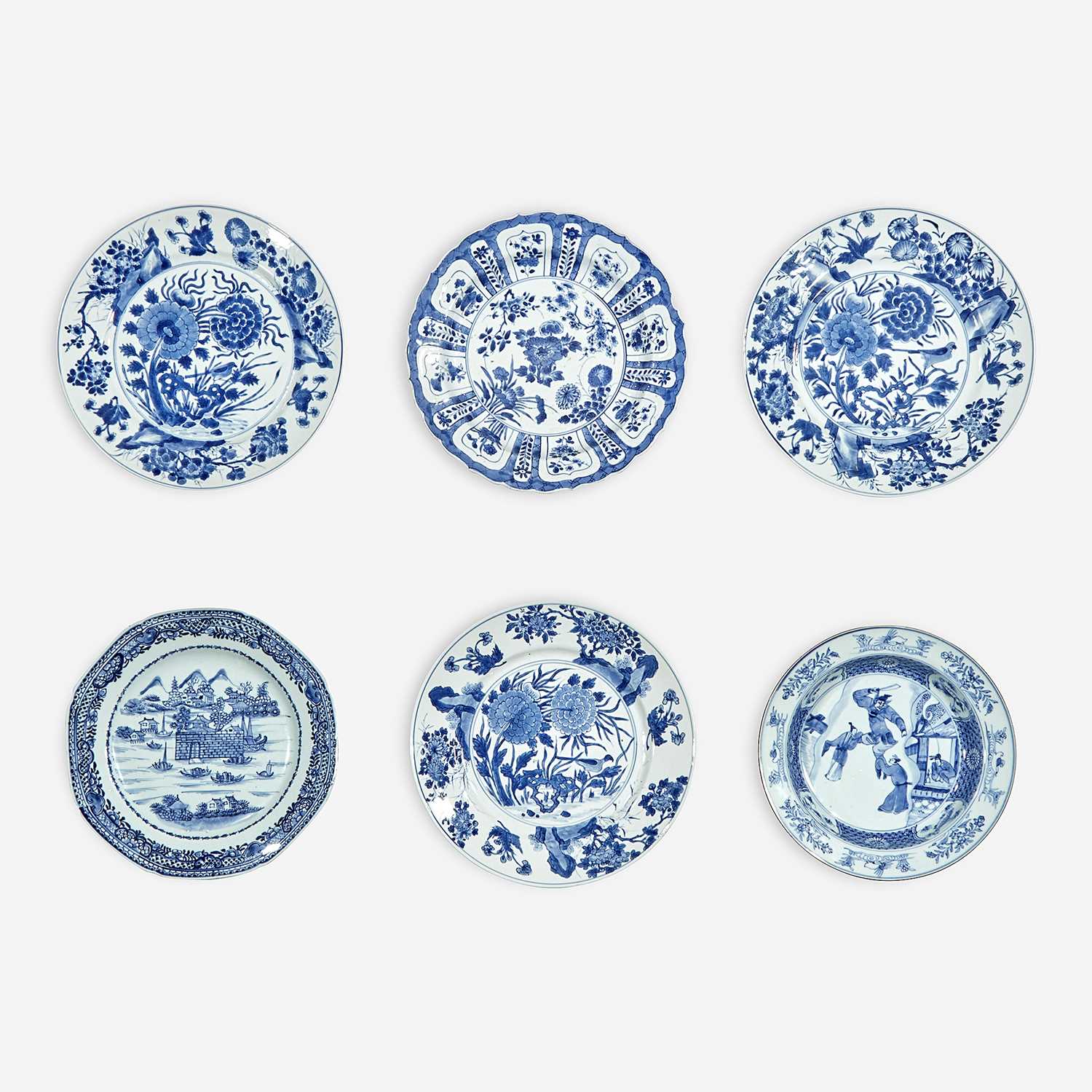 Lot 41 - A group of six Chinese blue and white porcelain dishes