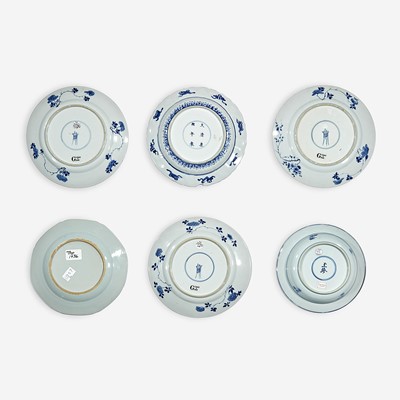 Lot 41 - A group of six Chinese blue and white porcelain dishes