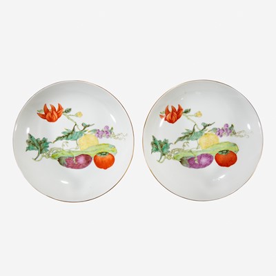 Lot 75 - A pair of Chinese porcelain "Vegetable" dishes