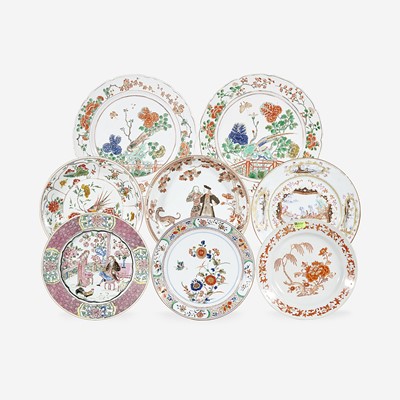 Lot 147 - An assorted group of eight Chinese Export porcelain figural and Famille Verte plates/dishes