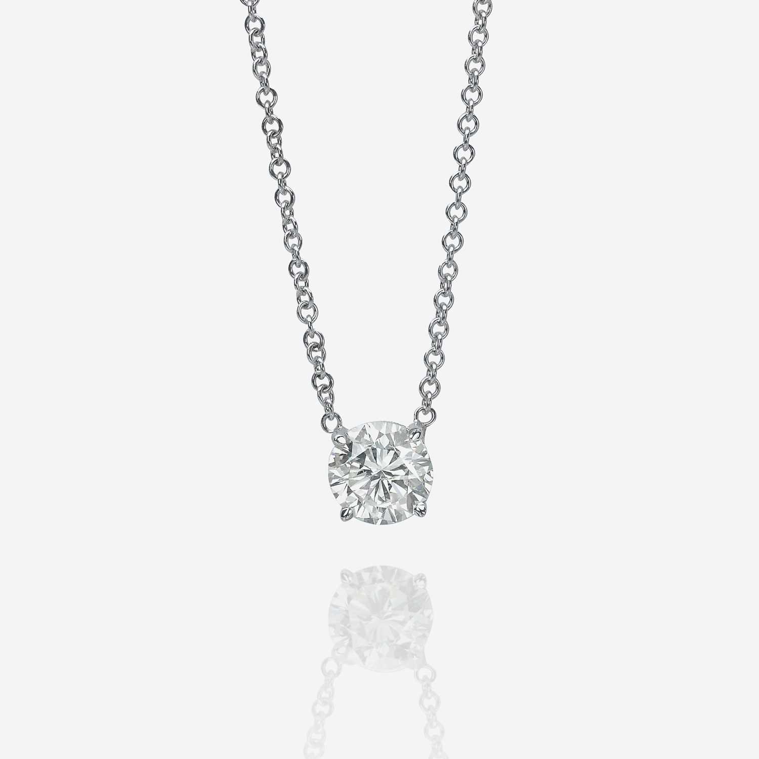 Lot 96 - A diamond pendant