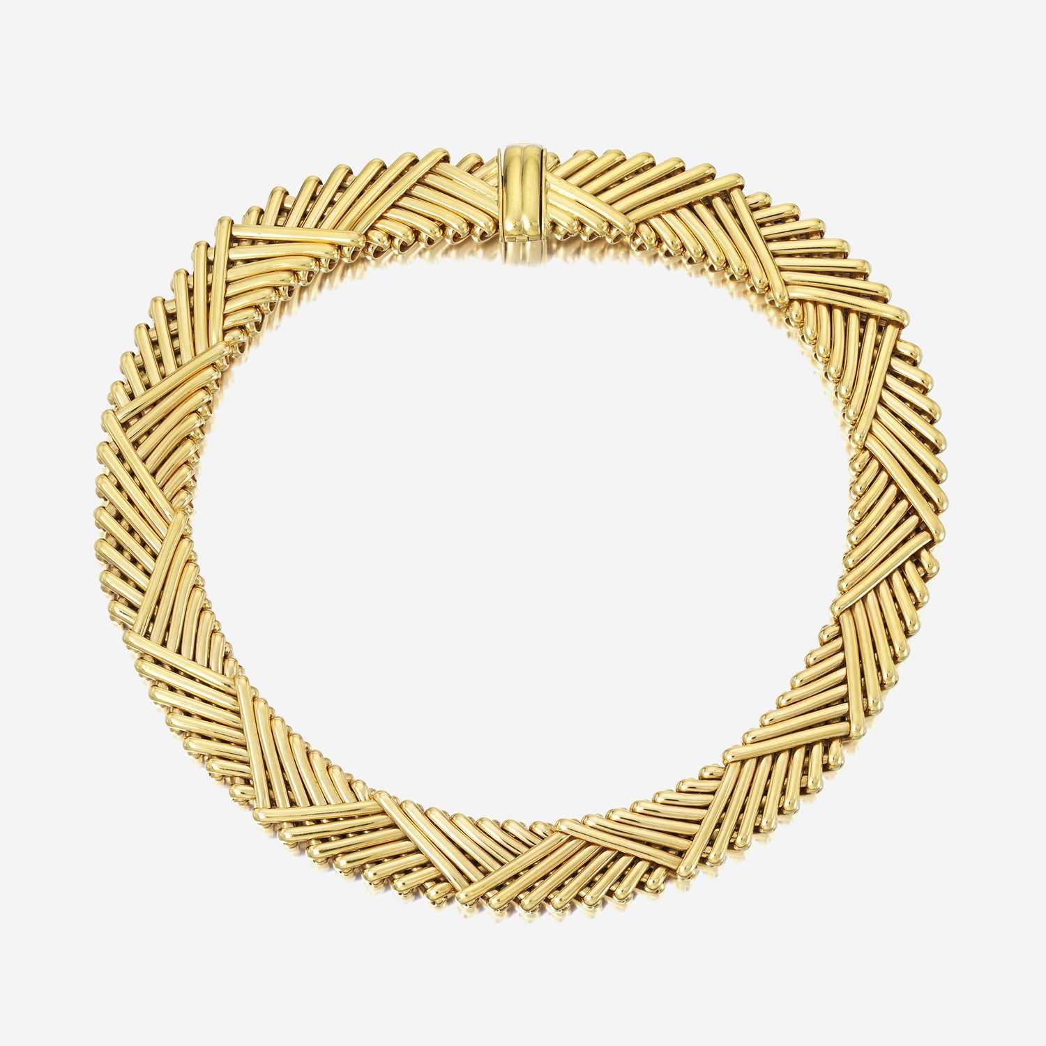 Lot 78 - An eighteen karat gold necklace