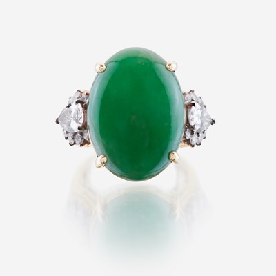 Lot 20 - A jadeite jade, diamond and eighteen karat gold ring
