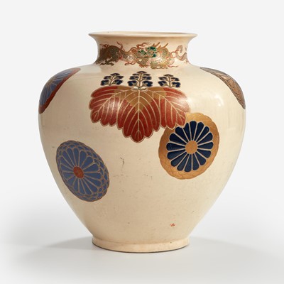 Lot 229 - A large Japanese enameled Satsuma pottery vase