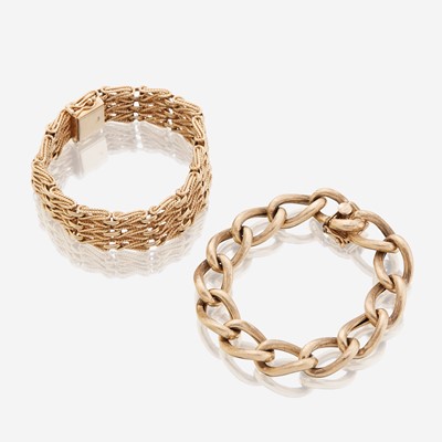 Lot 164 - Two fourteen karat gold bracelets