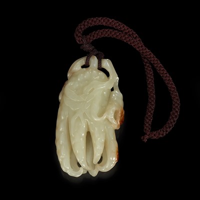 Lot 125 - A Chinese white jade "Buddha's hand" citron pendant 白玉佛手