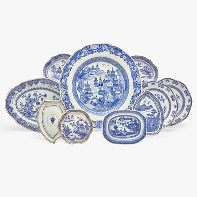 Lot 153 - A group of ten assorted Chinese Export porcelain blue and white tablewares