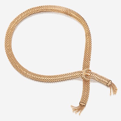 Lot 26 - A fourteen karat gold and enamel necklace