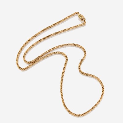 Lot 25 - An eighteen karat gold necklace