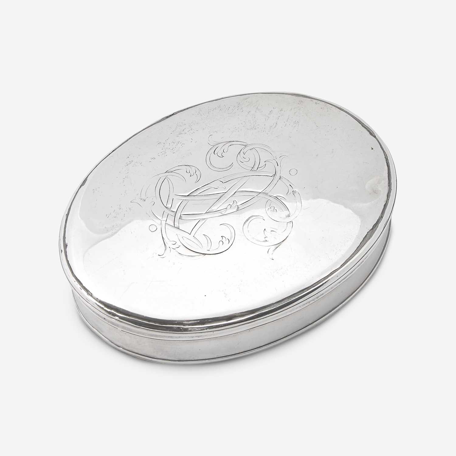 Lot 92 - A George I sterling silver snuff box owned by Thomas Chalkley (1675-1741)