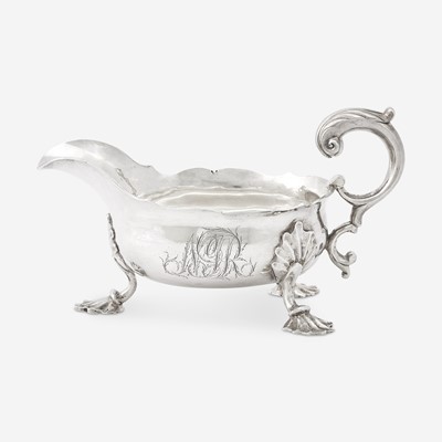 Lot 89 - A silver sauce boat