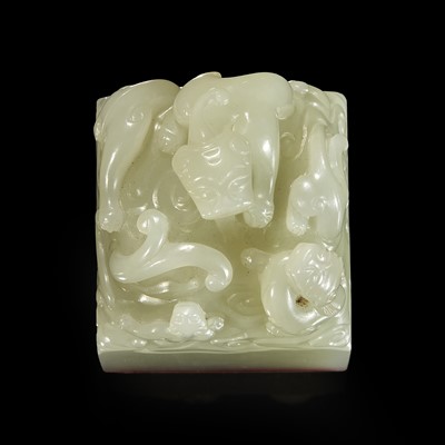 Lot 107 - An important Imperial pale celadon-white jade "Taishang Huangdi zhi bao" seal