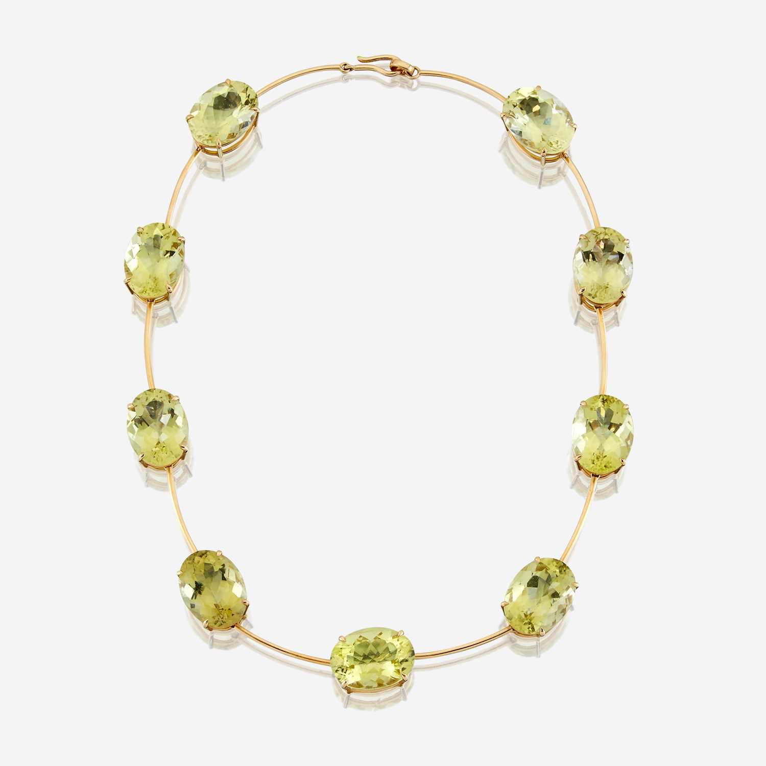 Lot 17 - A citrine and eighteen karat gold necklace