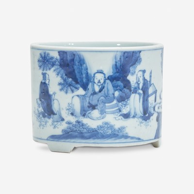 Lot 10 - A small Chinese blue and white porcelain cylindrical censer 青花圆香炉