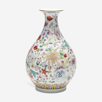 Lot 37 - A Chinese famille rose-decorated "100 Flowers" vase, Yuhuchunping 粉彩百花瓶
