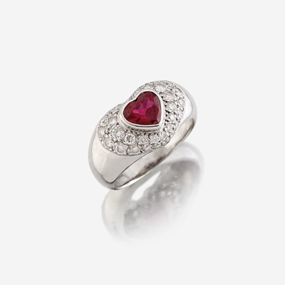 Lot 129 - A ruby, diamond, and eighteen karat gold ring
