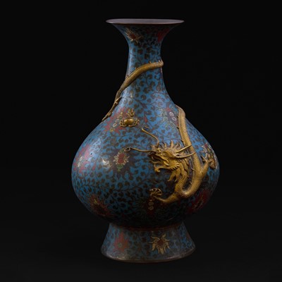 Lot 14 - A large and impressive Chinese gilt-repoussé-embellished cloisonné vase 铜鎏金掐丝珐琅蟠龙瓶