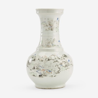 Lot 10 - A Chinese porcelain large bottle vase decorated with landscapes 瓷胎画山水荸荠瓶