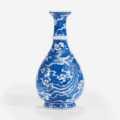 Lot 40 - A Chinese blue and white porcelain bottle vase