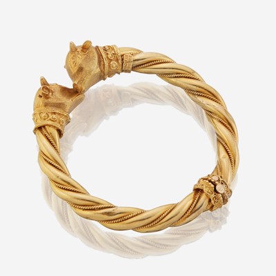 Lot 64 - A gold bangle bracelet, Zolotas