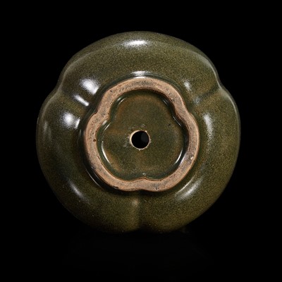 Lot 61 - A Chinese "tea-dust"-glazed trilobed double-gourd vase