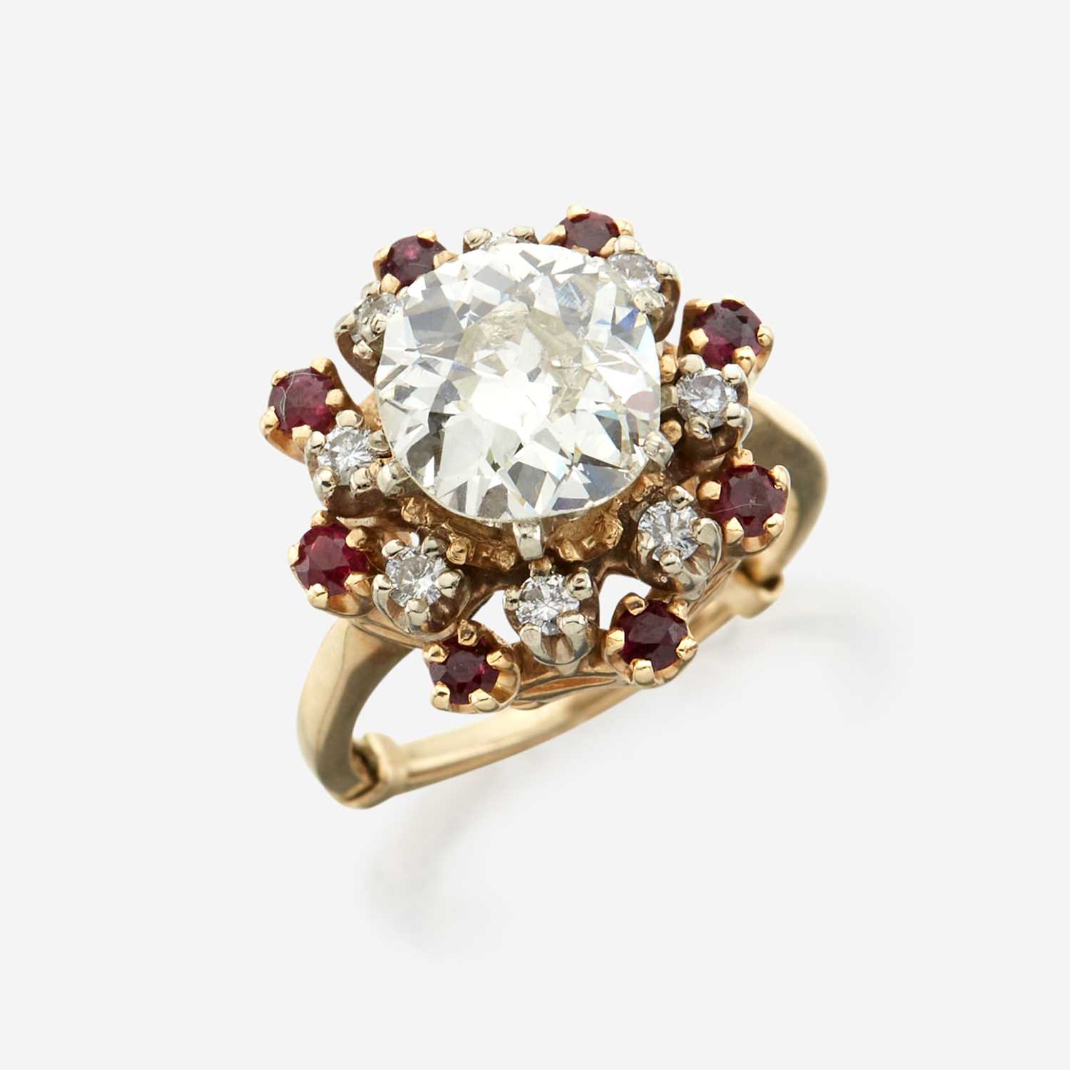 Lot 55 - A diamond, ruby, and gold ring