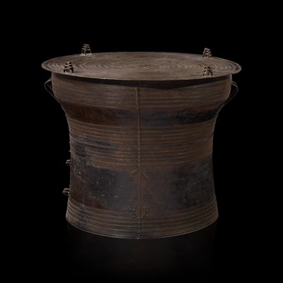 Lot 12 - A Shan style bronze "rain" drum