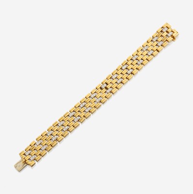 Lot 129 - A gold and diamond bracelet