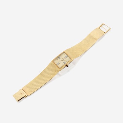 Lot 166 - A gentleman's fourteen karat gold and diamond bracelet wristwatch, Omega