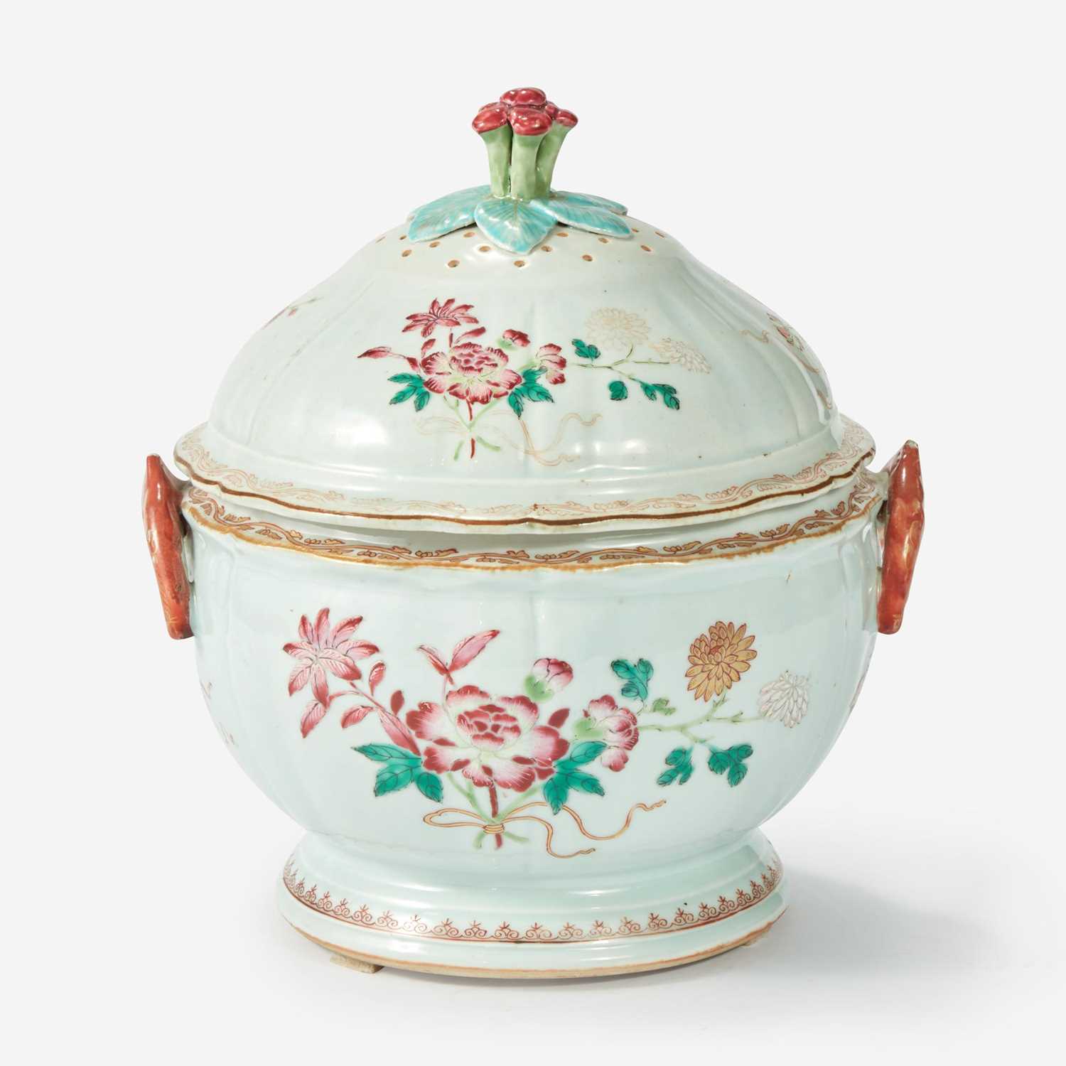 Lot 94 - A Chinese Export Porcelain Famille Rose Covered Tureen